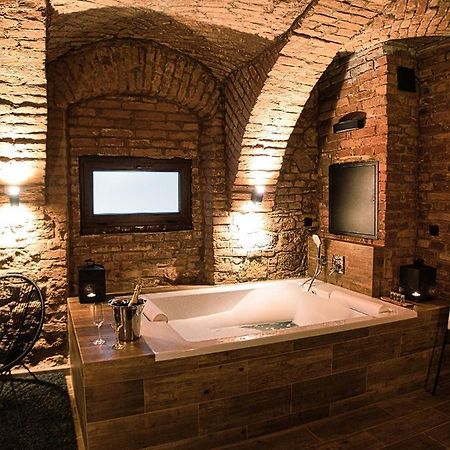 Wellness Gallery Apartments Liberec Buitenkant foto