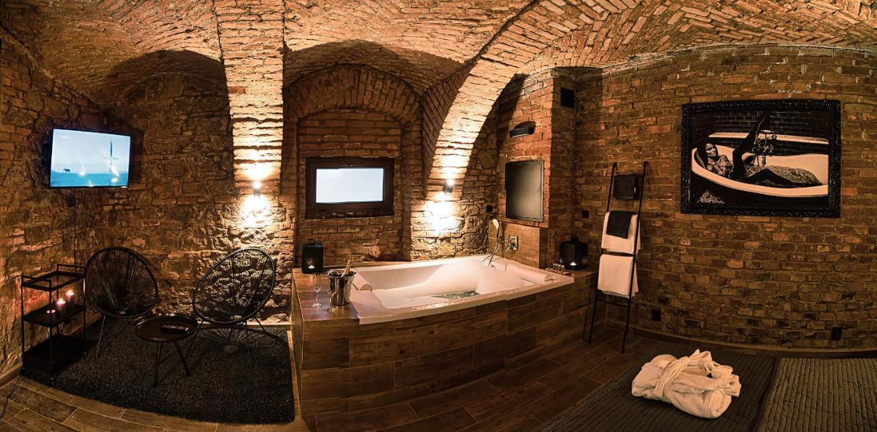 Wellness Gallery Apartments Liberec Buitenkant foto